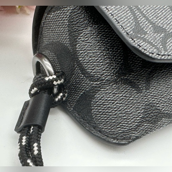 Coach Men’s Sunglass Case In Signature Case - Picture 6 of 13